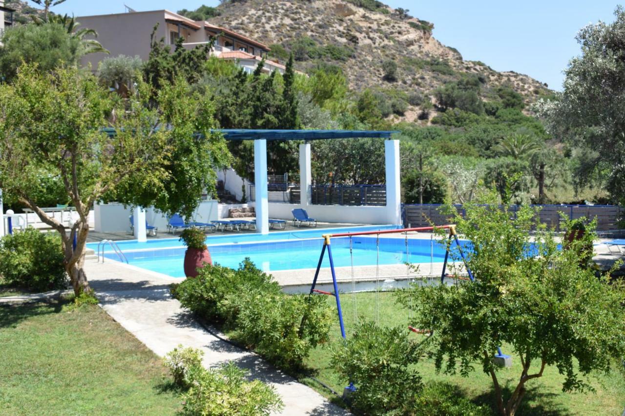 Porto Galini Hotel 2*